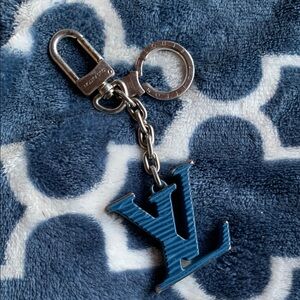 Louis Vuitton Silver and Blue Key Holder